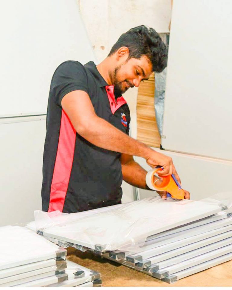 Services Whiteboard Manufacturer Sri Lanka